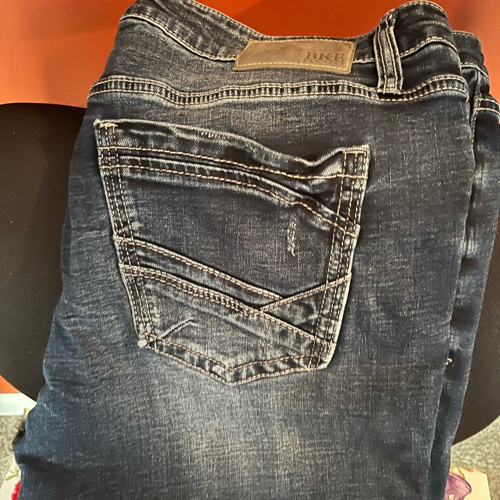 Buckle Jeans